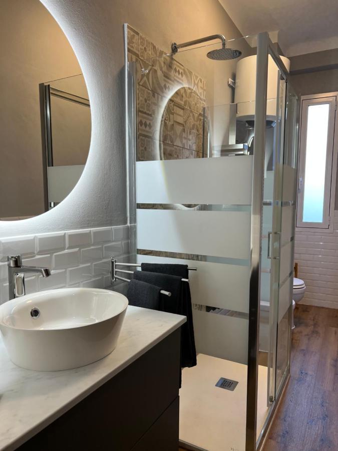 Stylish Apartment 3 Km Away From Duomo - Netflix, Wi-Fi, All Comforts Included Milán Exterior foto